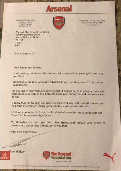 Arsenal'li Theo Walcott, Bebeğini Kaybeden Çifte Mektup Yolladı